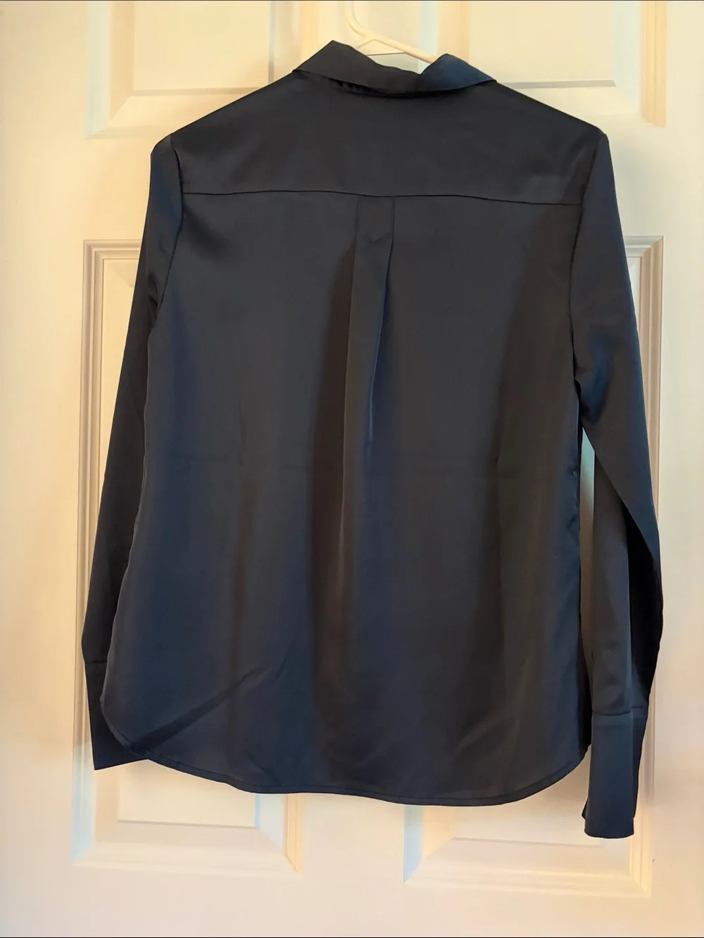 NWOT Banana Republic Woman’s Dark Blue Dress Shirt